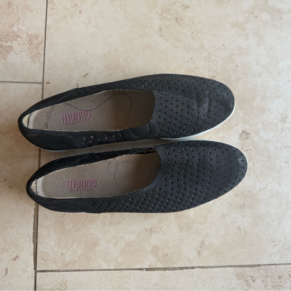 Munro Black Flats with Cushioned Insoles
